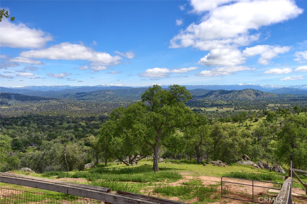 42625 Red Top Mountain Ct, Coarsegold, CA 93614