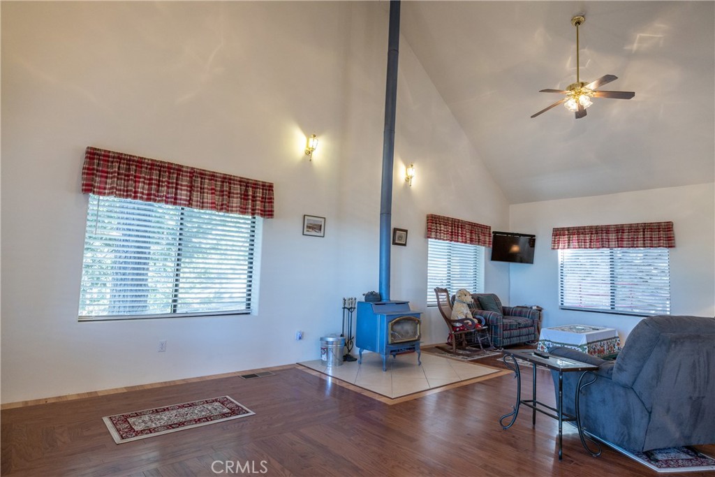 7501 Yosemite Park, Yosemite, CA 95389