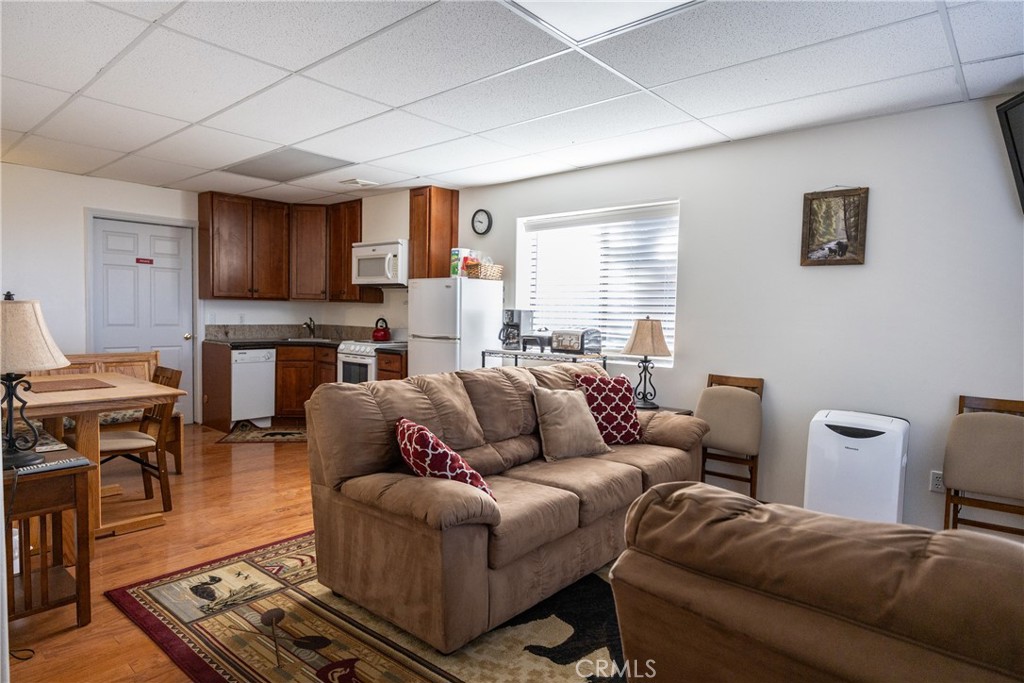 7501 Yosemite Park, Yosemite, CA 95389