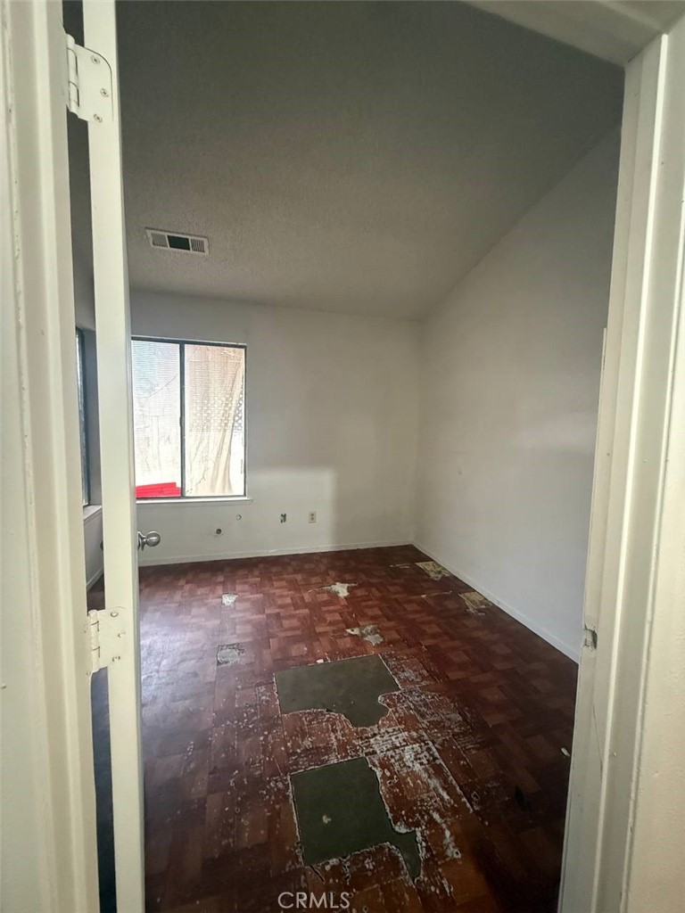 1644 N Tipton St, Visalia, CA 93292