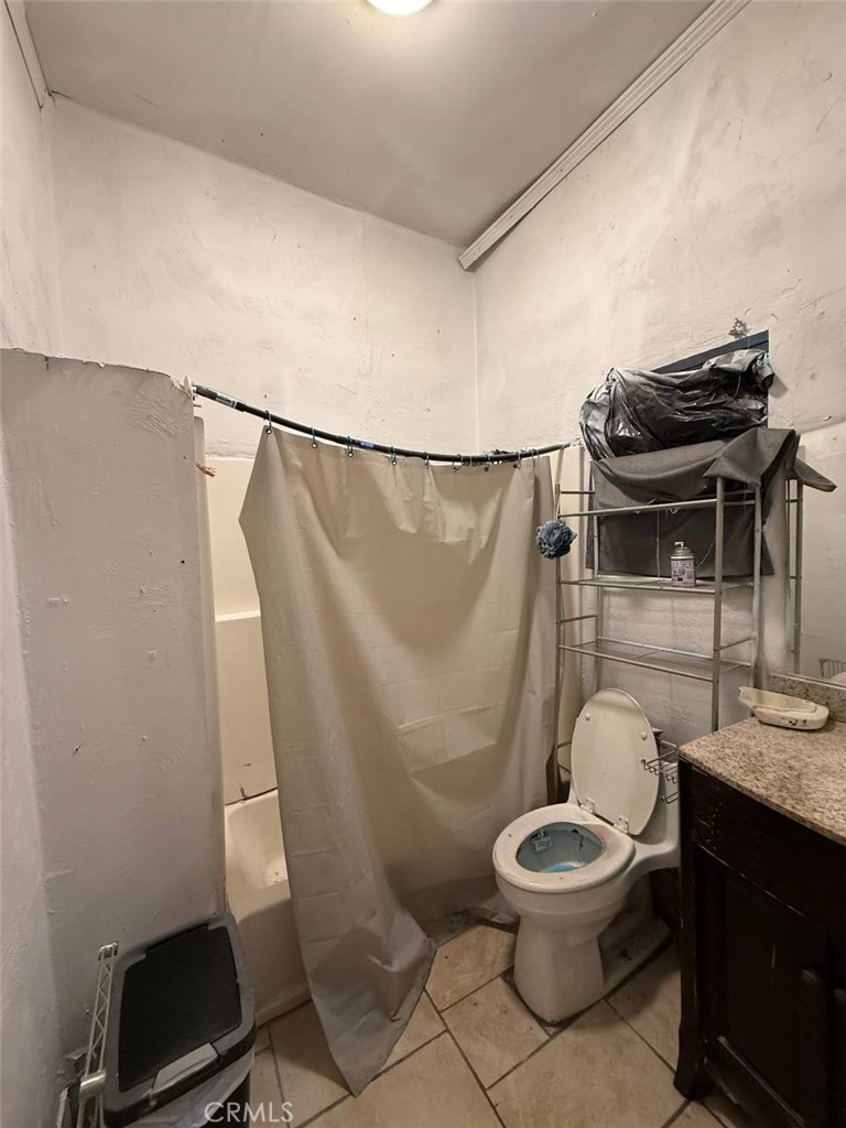 222 E St, Fresno, CA 93706