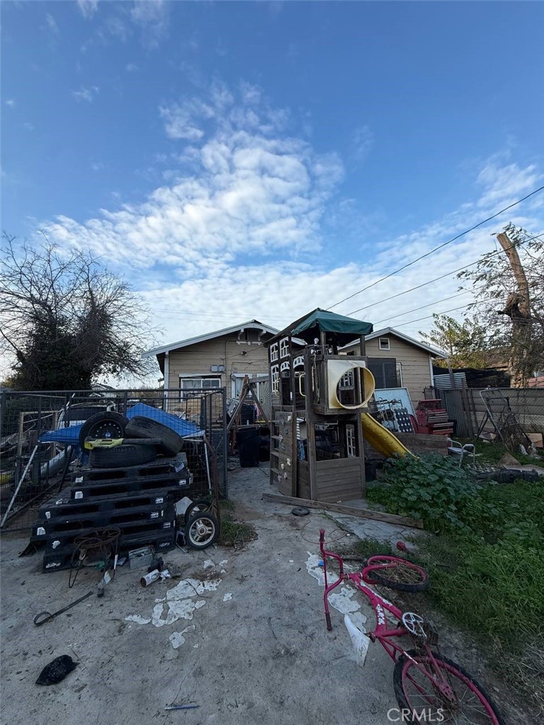 222 E St, Fresno, CA 93706