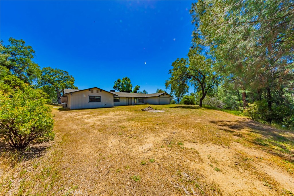 47457 Road 620, Oakhurst, CA 93644
