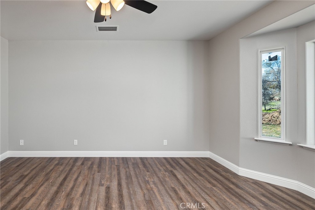 5448 Dunn Ct, Catheys Valley, CA 95306