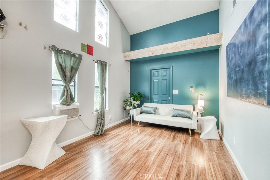 6189 N Cleo Avenue, Fresno, CA 93722