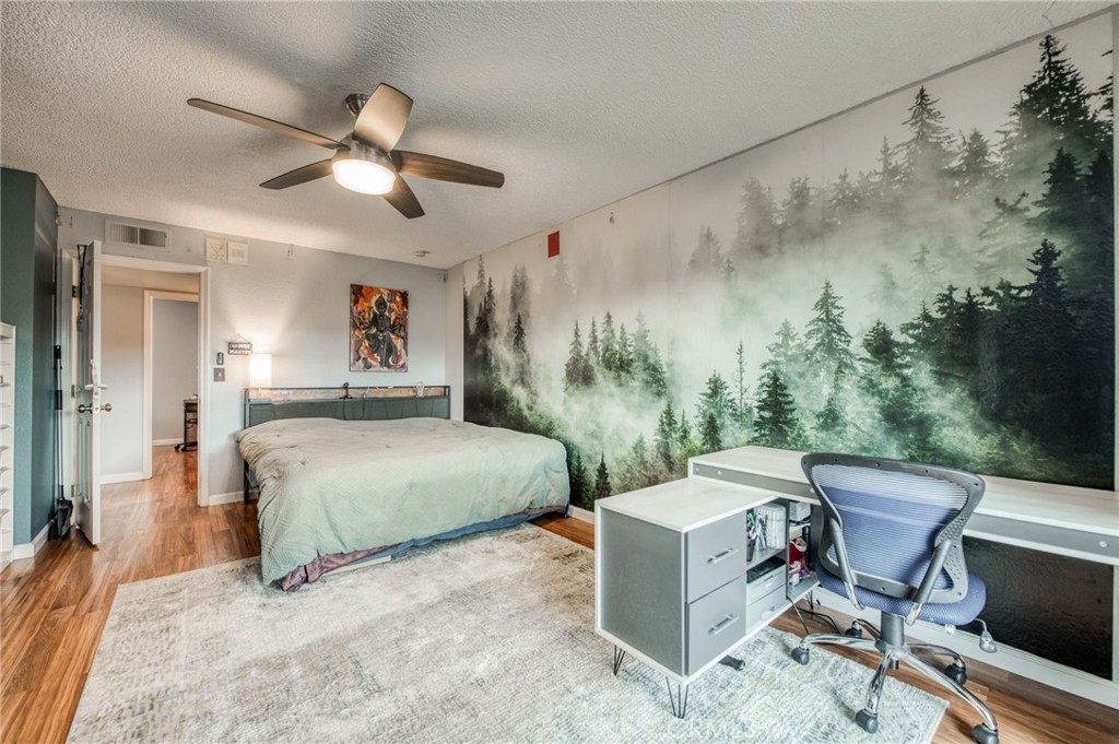 6189 N Cleo Avenue, Fresno, CA 93722