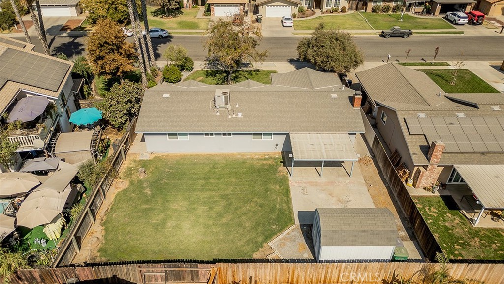 1093 Raymond, Hanford, CA 93230