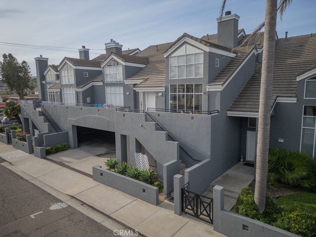 245 Park Ave #5, Pismo Beach, CA 93449