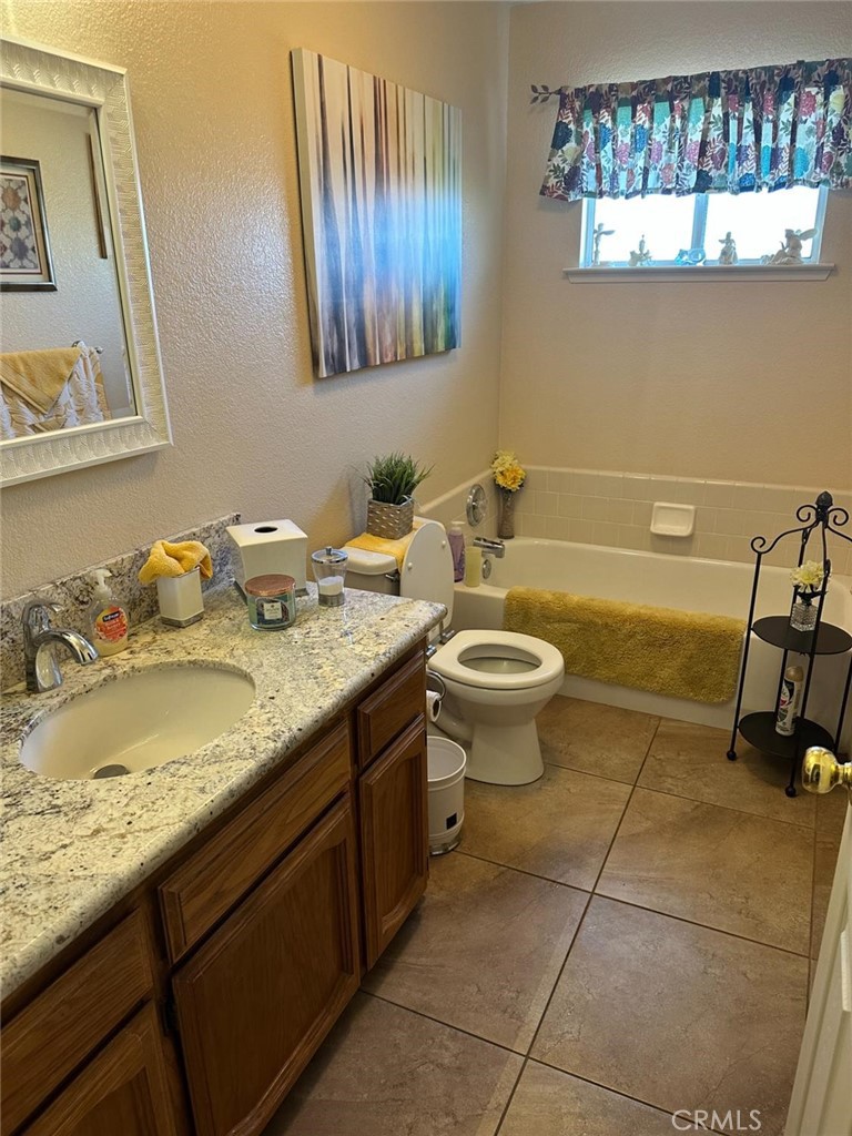 14183 Road 24, Madera, CA 93637