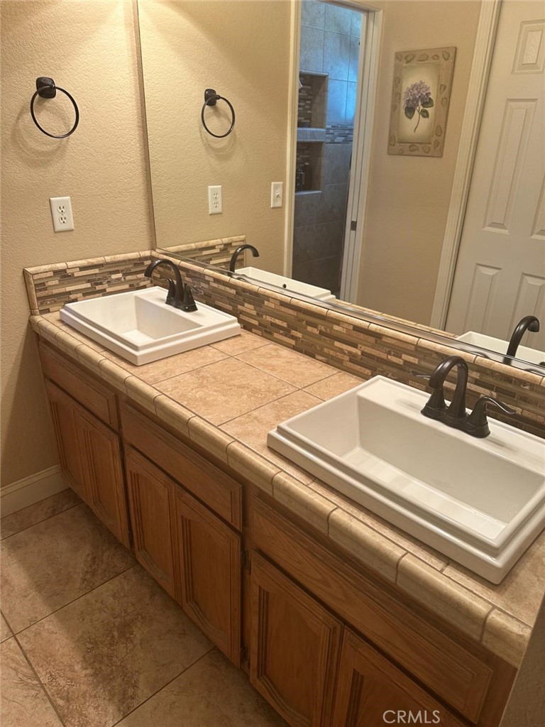 14183 Road 24, Madera, CA 93637