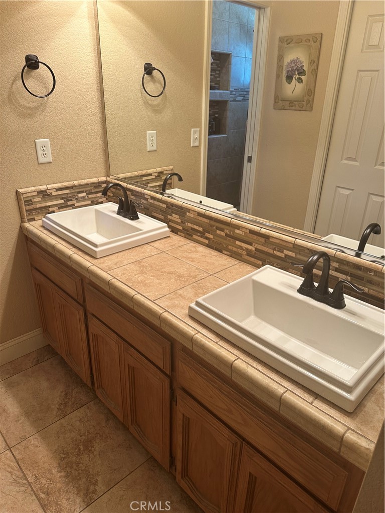 14183 Road 24, Madera, CA 93637