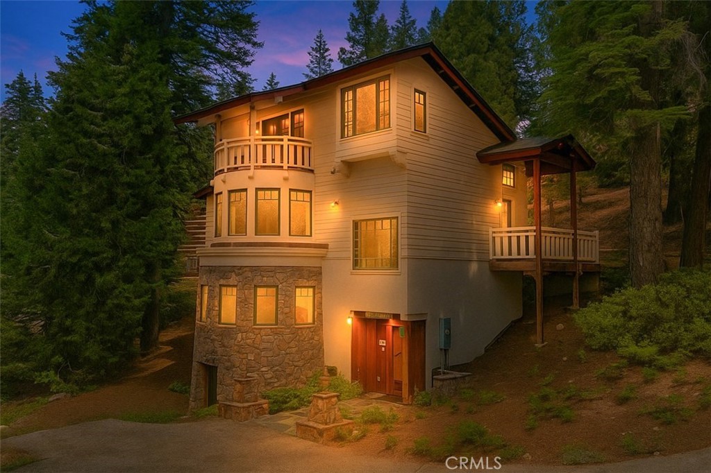 7475 Henness Cir, Yosemite, CA 95389