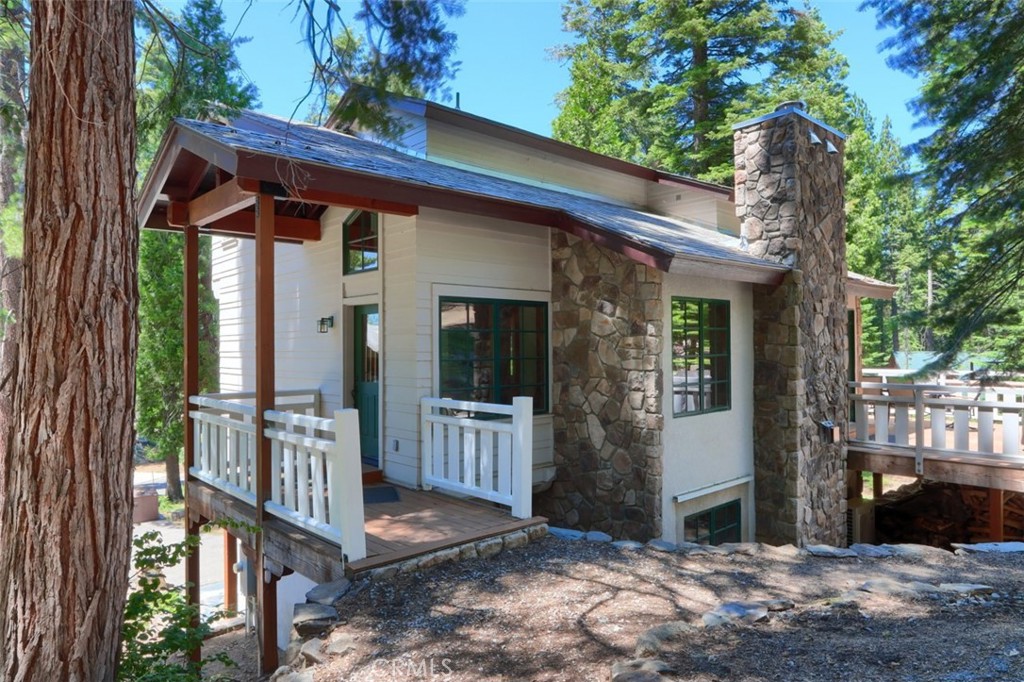 7475 Henness Cir, Yosemite, CA 95389