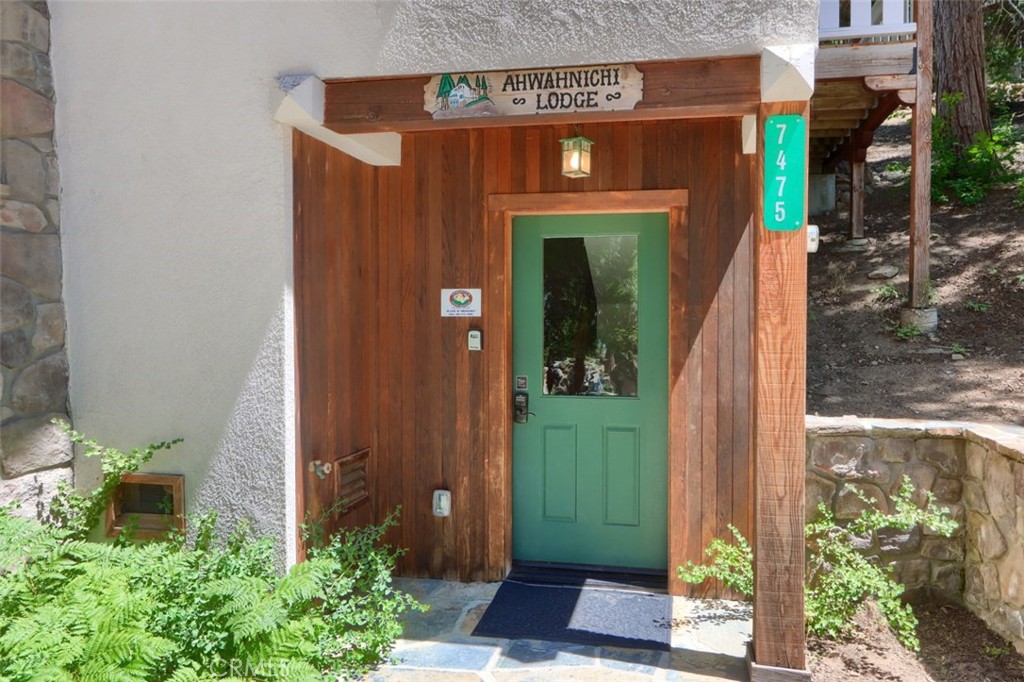 7475 Henness Cir, Yosemite, CA 95389