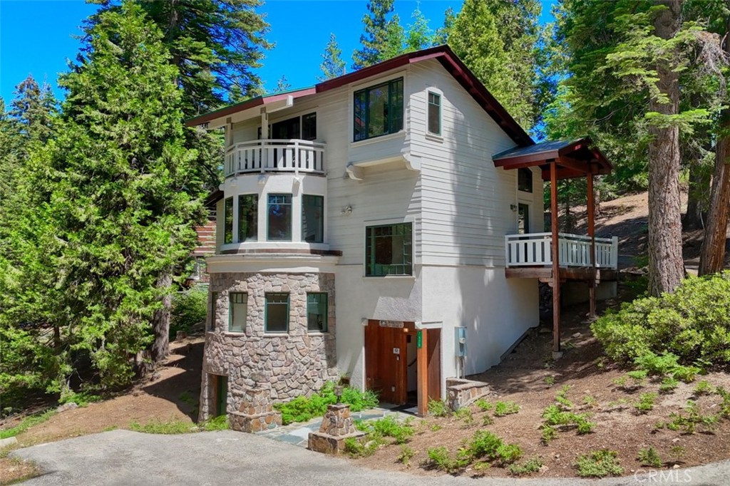 7475 Henness Cir, Yosemite, CA 95389