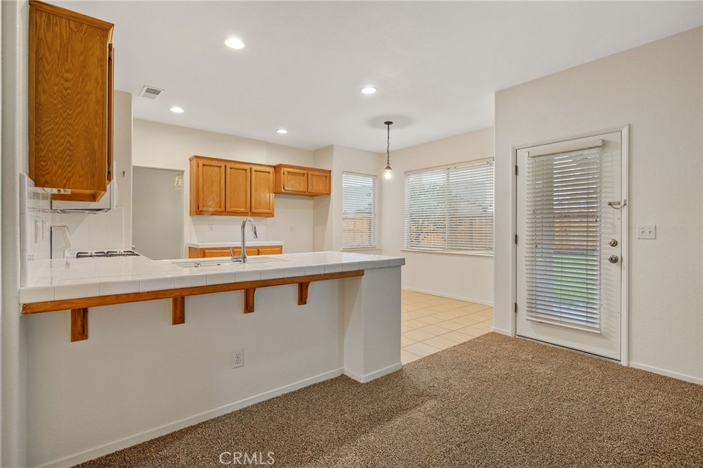 3232 N Zion, Hanford, CA 93230