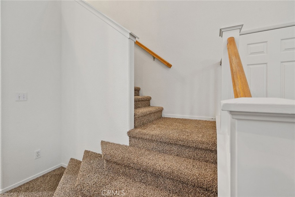 3232 N Zion, Hanford, CA 93230