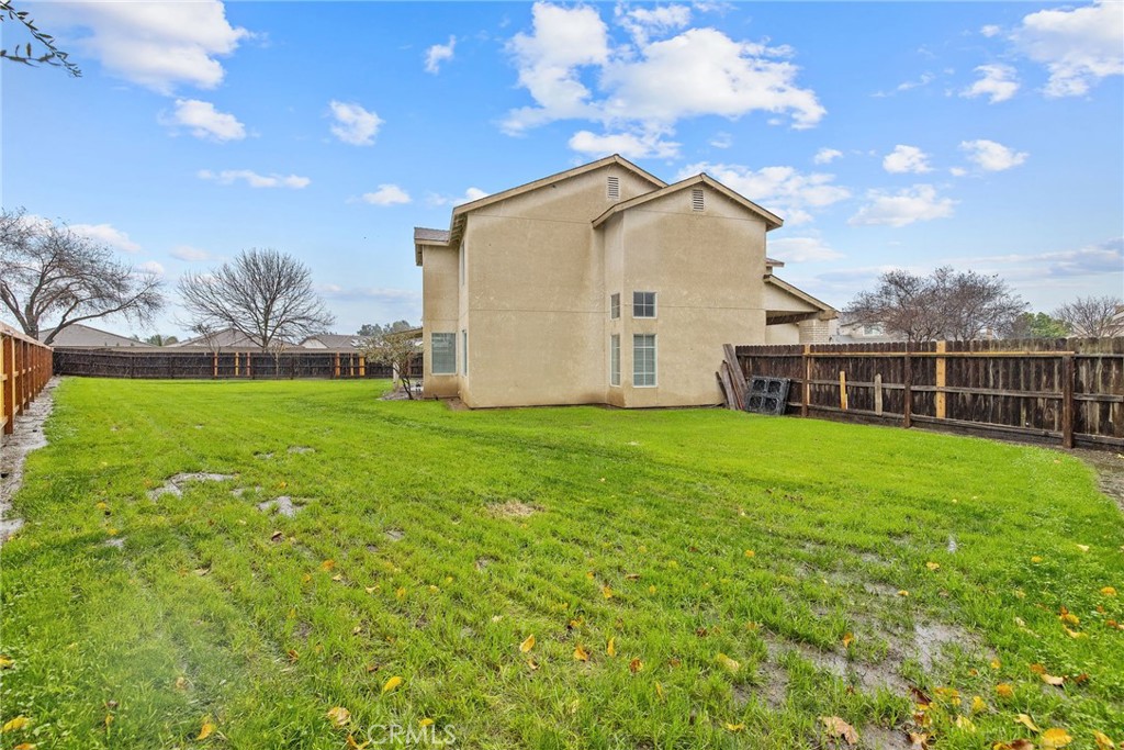 3232 N Zion, Hanford, CA 93230