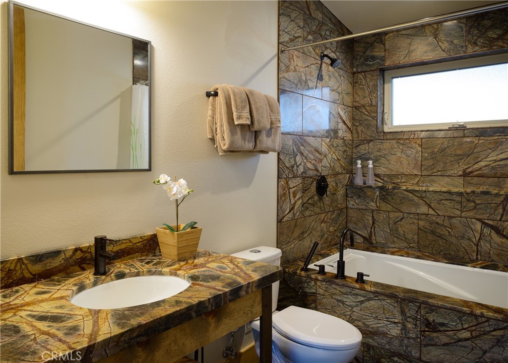 7436 Yosemite Park, Yosemite, CA 95389