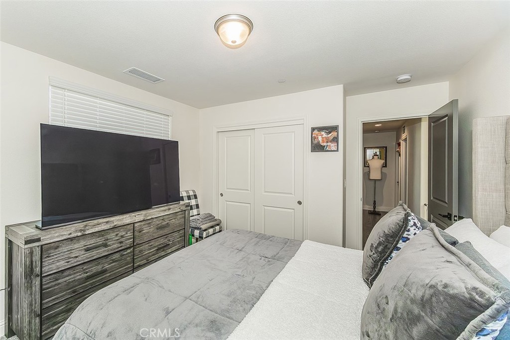 4148 Beverly Ave, Clovis, CA 93619