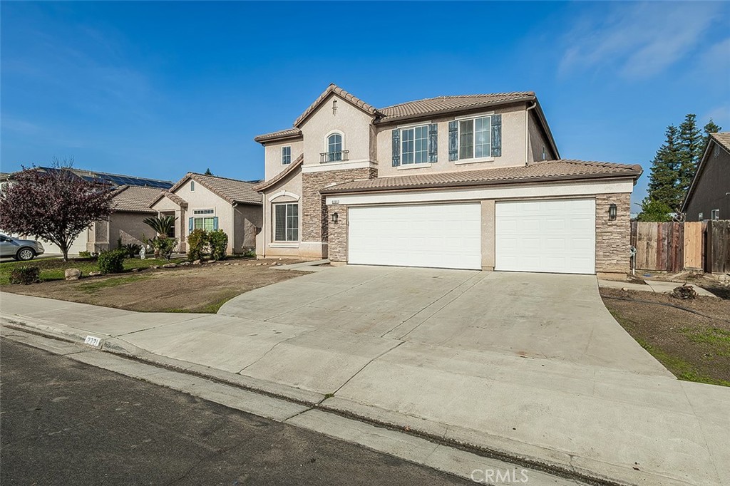 2721 Holland, Clovis, CA 93611