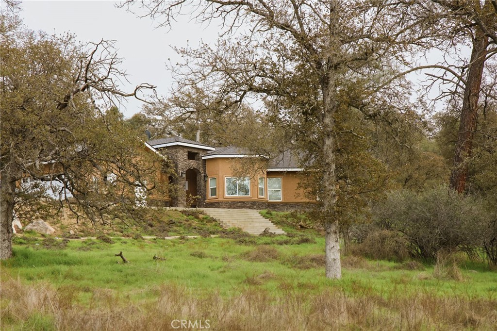 43243 Long Hollow Dr, Coarsegold, CA 93614