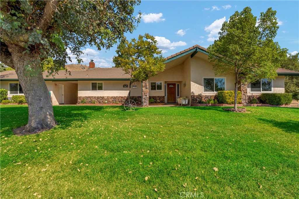 18002 Road 320, Springville, CA 93265
