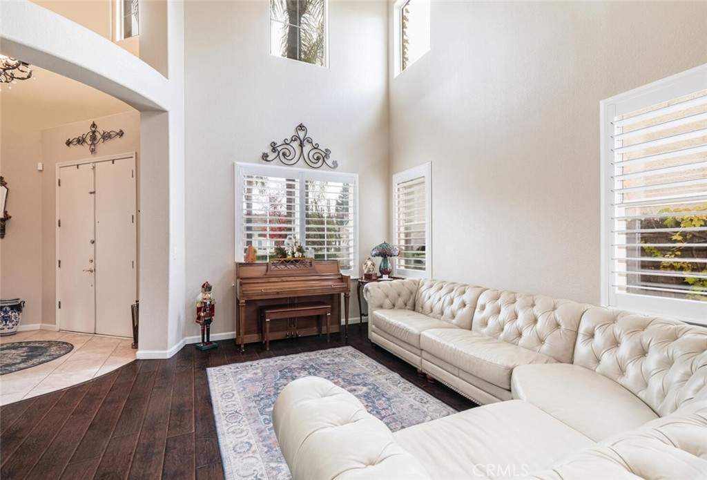 2170 W Beechwood Ave, Fresno, CA 93711