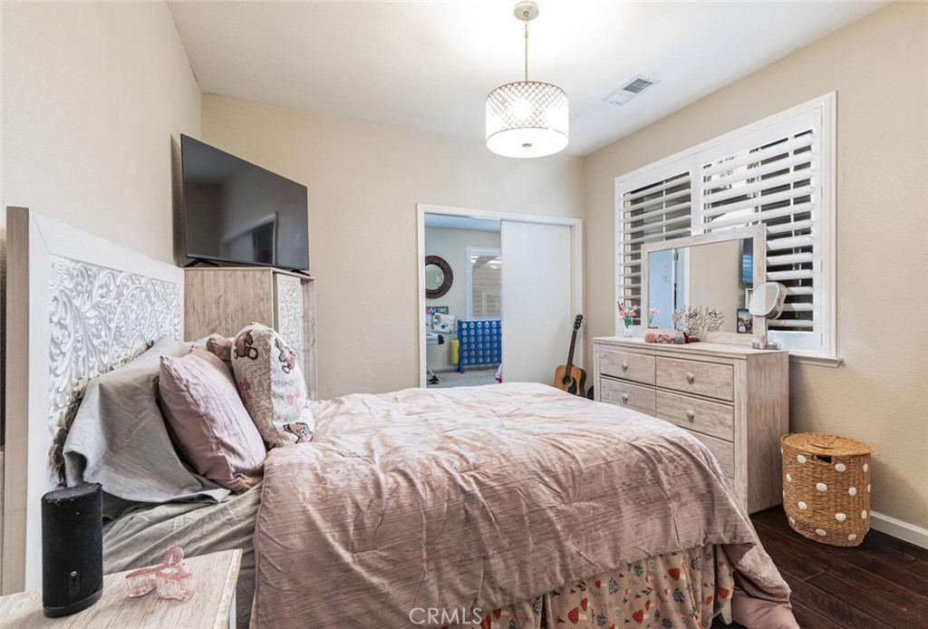 2170 W Beechwood Ave, Fresno, CA 93711