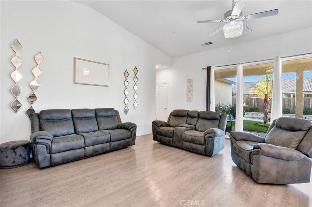 1228 Monterey, Madera, CA 93637