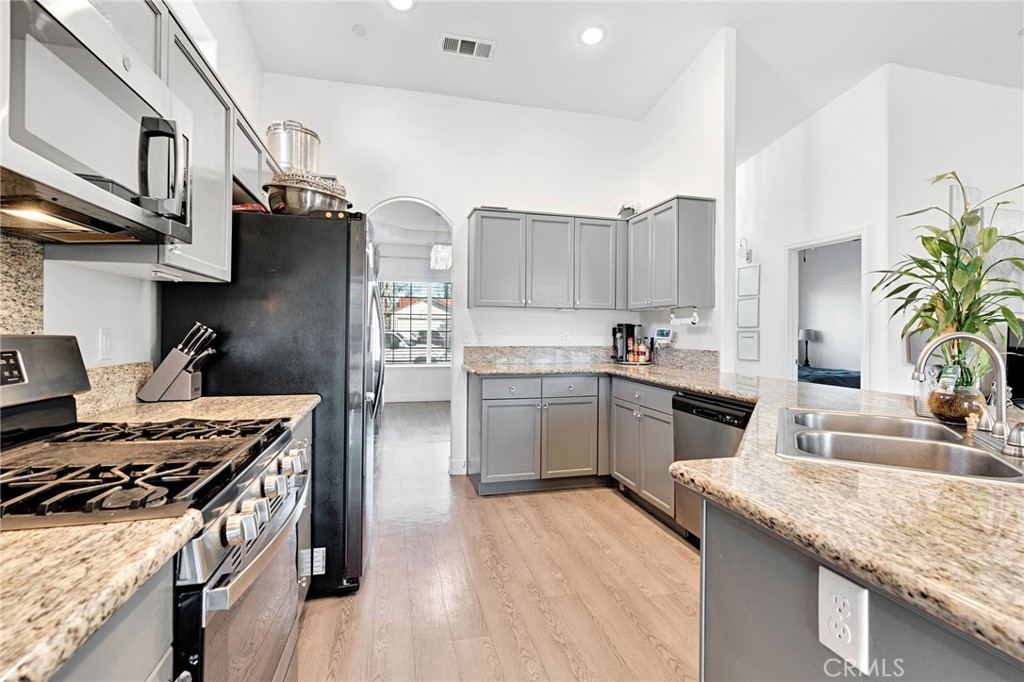 1228 Monterey, Madera, CA 93637