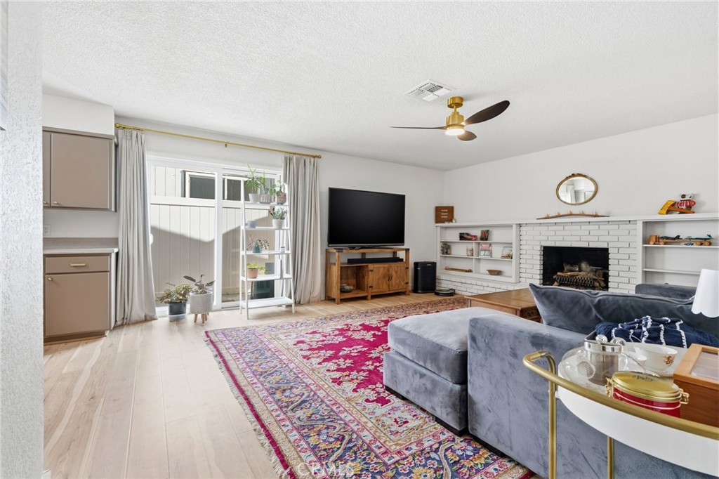 905 Redwood, Lemoore, CA 93245