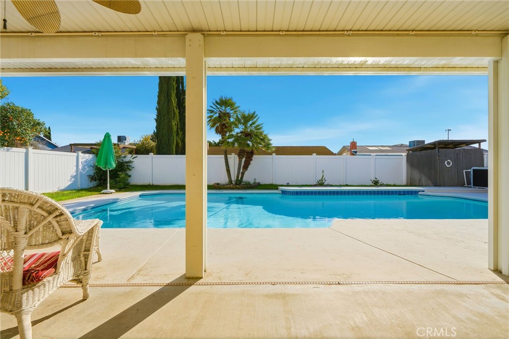 905 Redwood, Lemoore, CA 93245