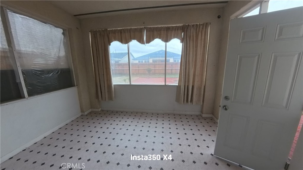 3935 E Myrtle Ave, Visalia, CA 93292