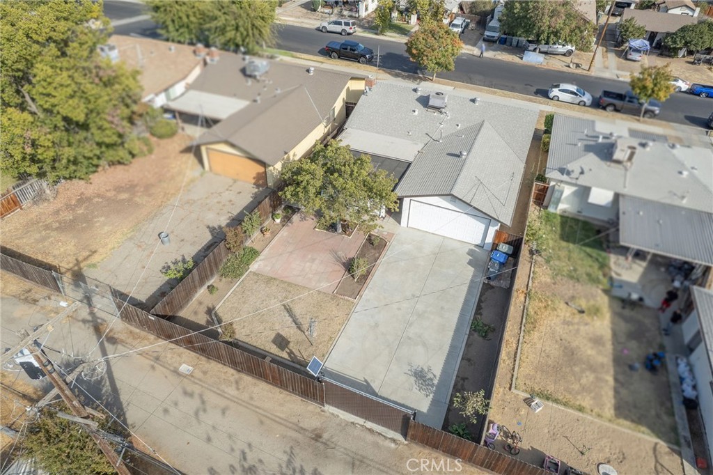 981 N Thorne Ave, Fresno, CA 93728