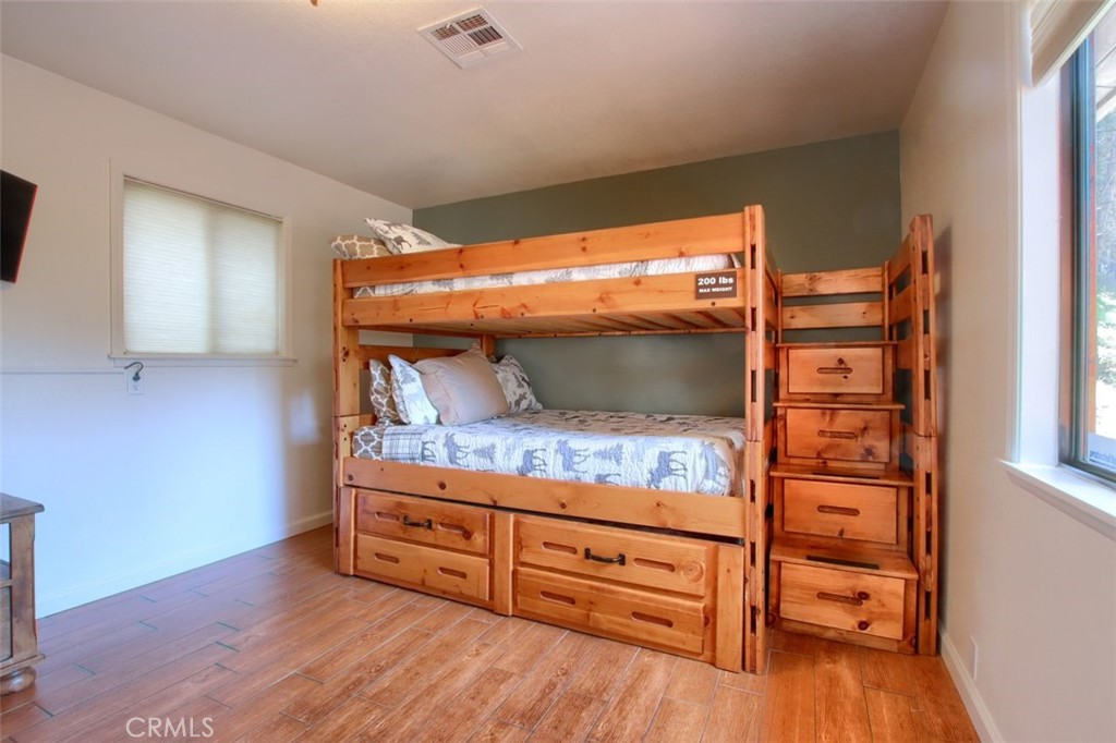 42583 Shady Ln, Oakhurst, CA 93644