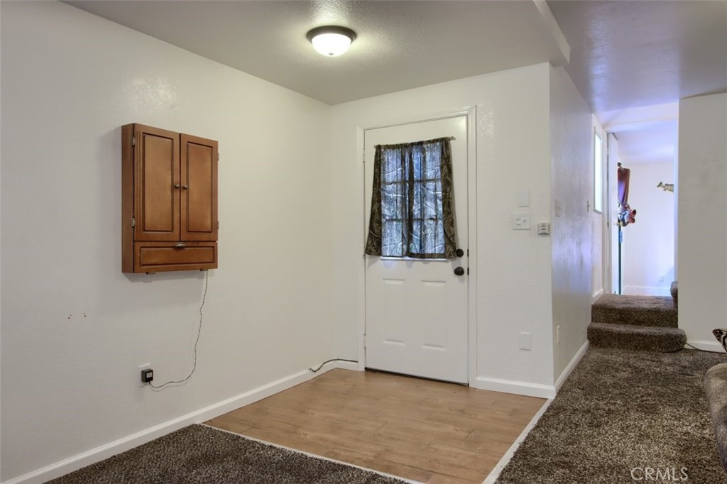 42583 Shady Ln, Oakhurst, CA 93644