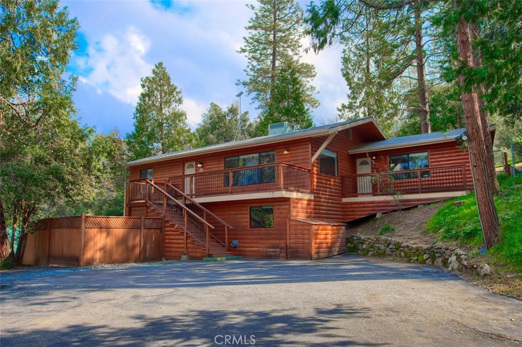 42583 Shady Ln, Oakhurst, CA 93644