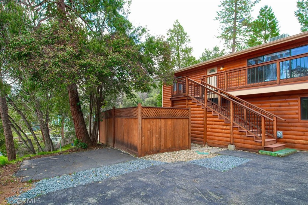 42583 Shady Ln, Oakhurst, CA 93644