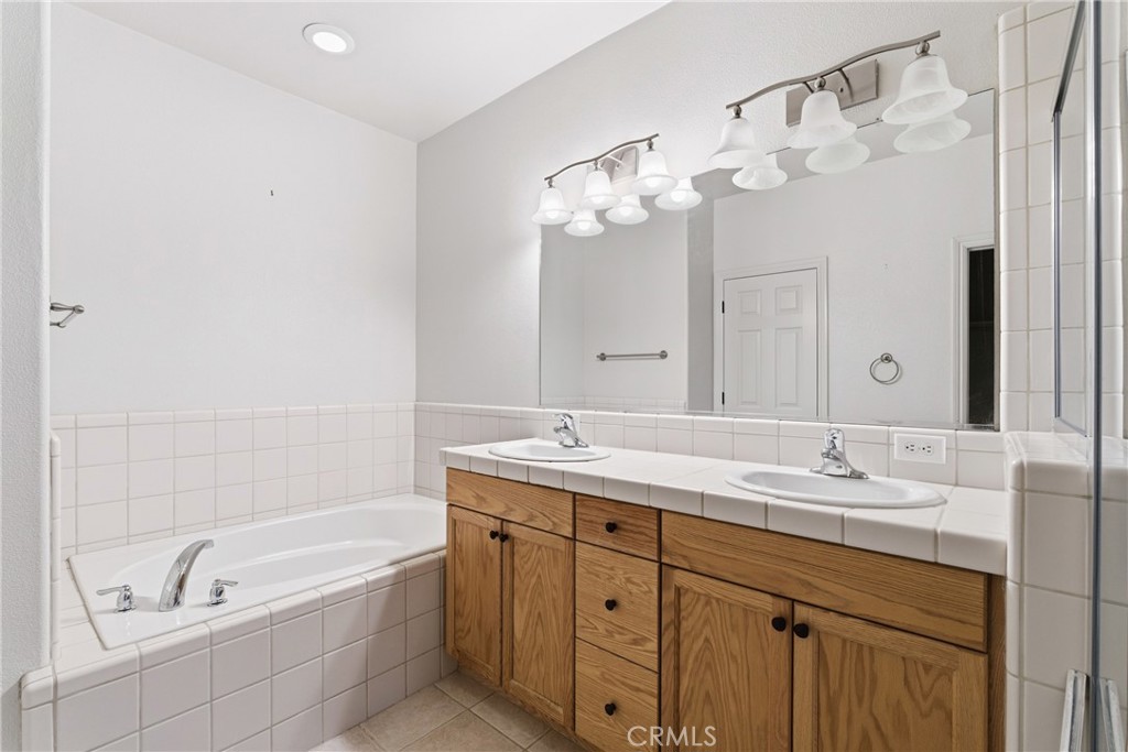 2450 Como Corte, Chowchilla, CA 93610