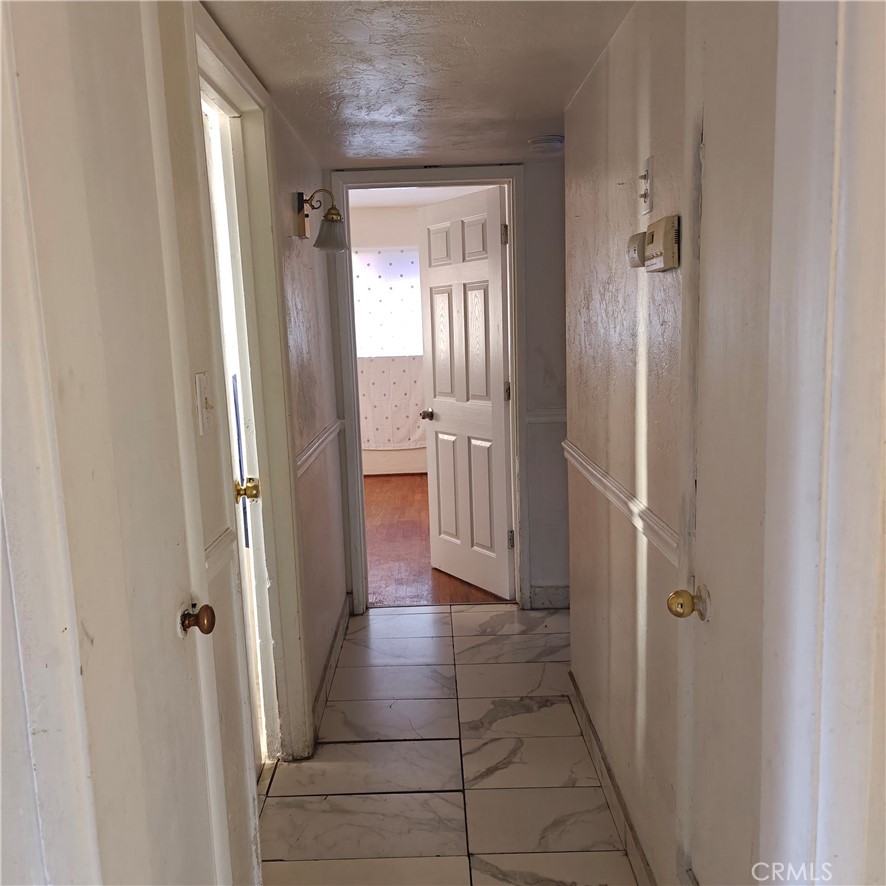 2615 N Bond Ave, Fresno, CA 93703