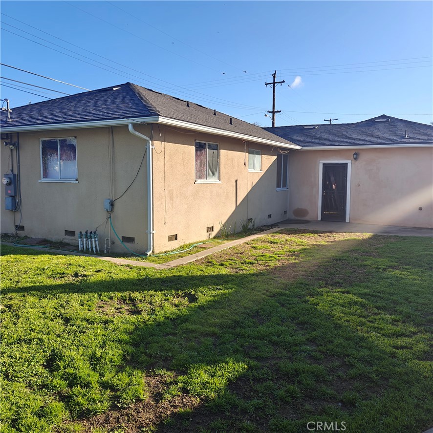 2615 N Bond Ave, Fresno, CA 93703