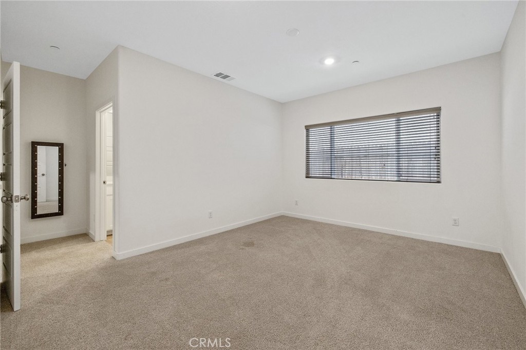 1754 N Aster Lake Rd, Hanford, CA 93230