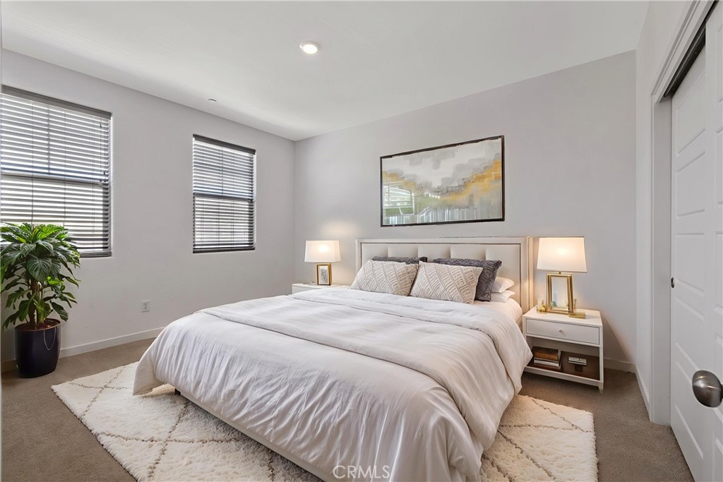 1754 N Aster Lake Rd, Hanford, CA 93230