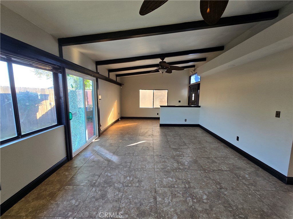 6569 N College Ave, Fresno, CA 93704