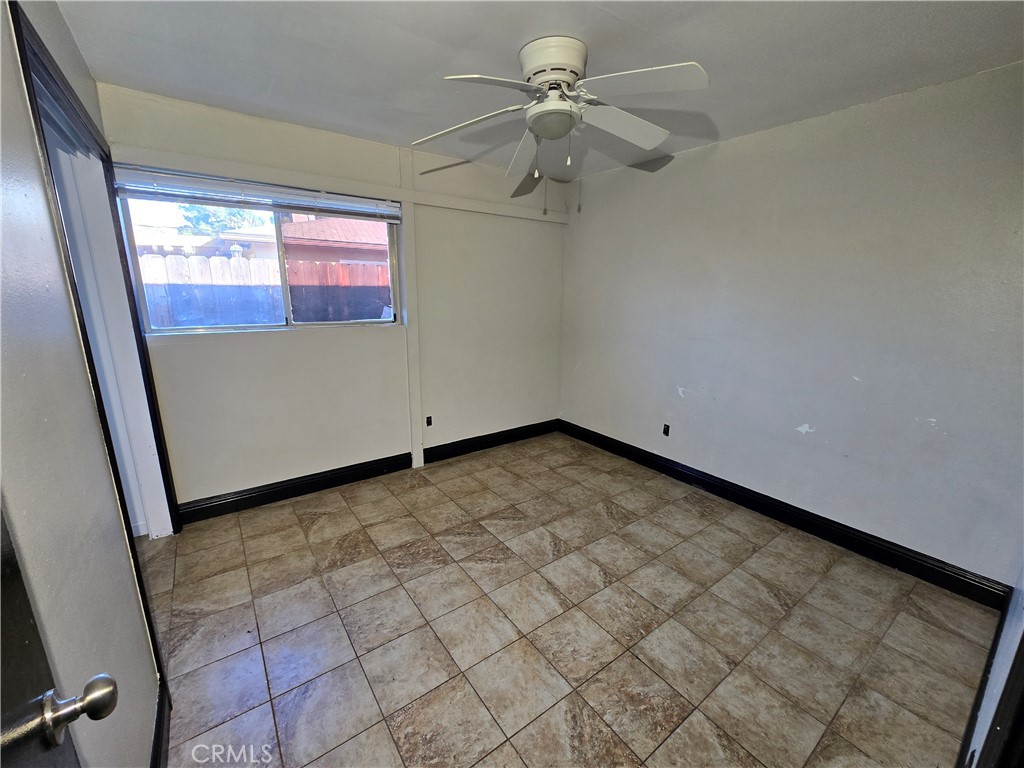 6569 N College Ave, Fresno, CA 93704