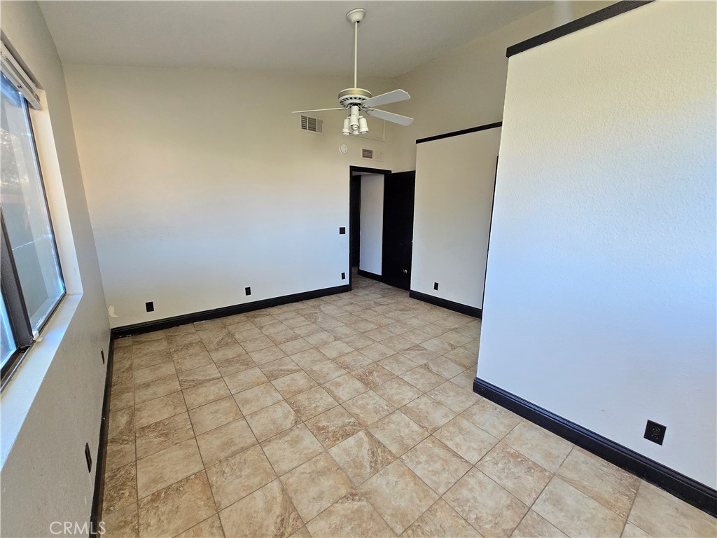 6569 N College Ave, Fresno, CA 93704