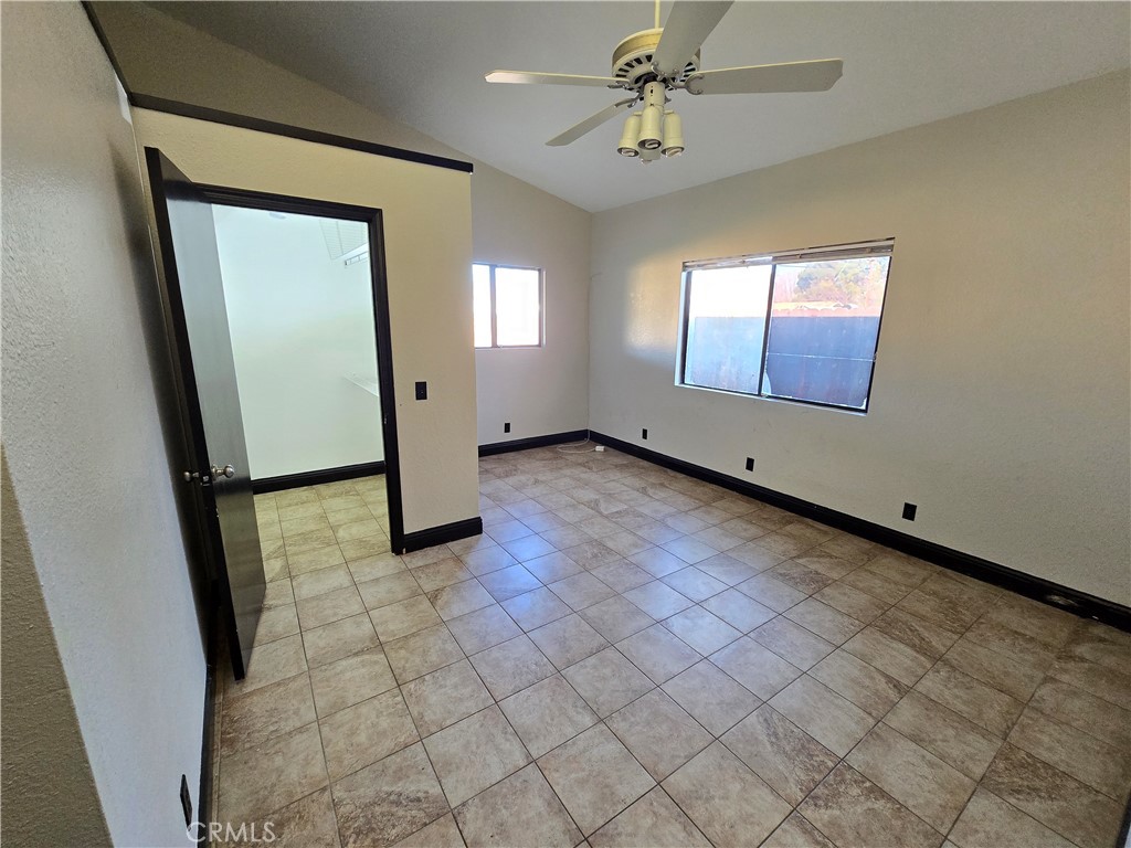 6569 N College Ave, Fresno, CA 93704