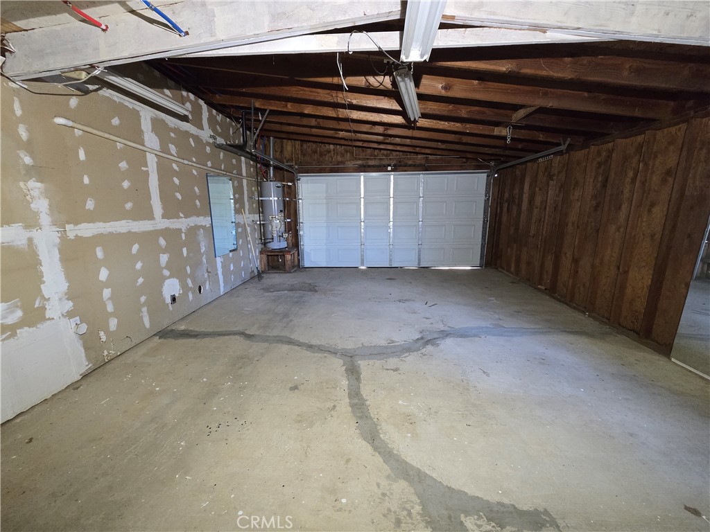 6569 N College Ave, Fresno, CA 93704