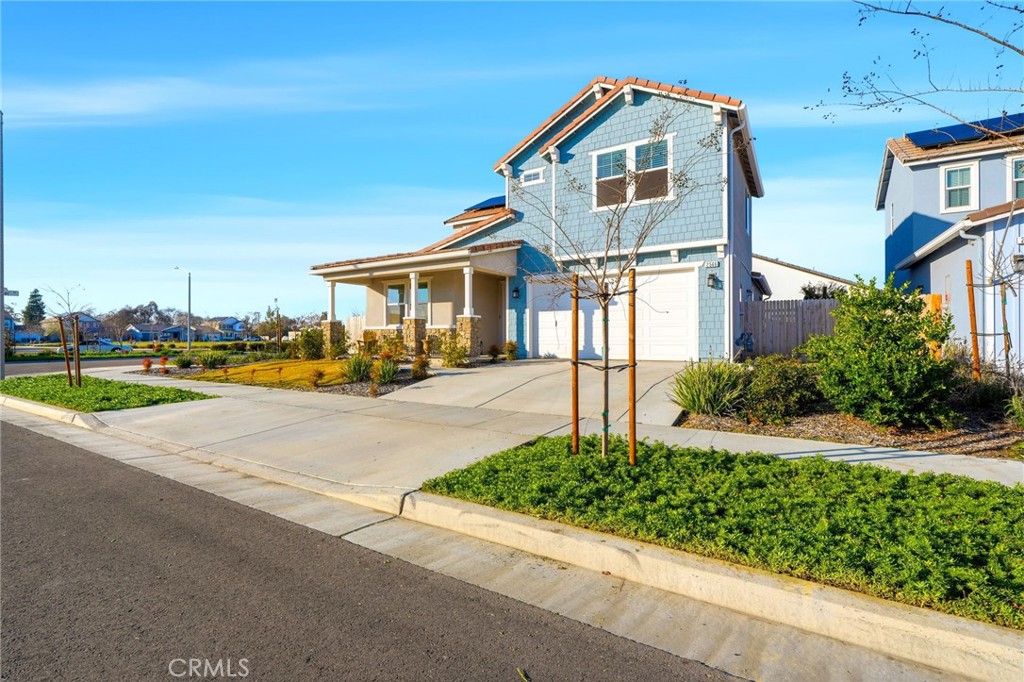 2566 Muscat, Hanford, CA 93230